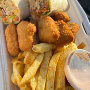 Wrap, 8 Nuggets & Fries